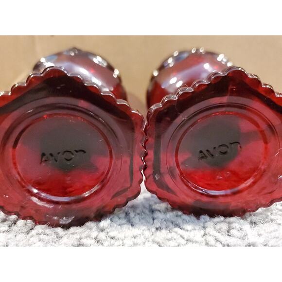 Avon 1876 Cape Cod / Ruby red wine goblet Fragrance Candelette holder - Picture 2 of 3